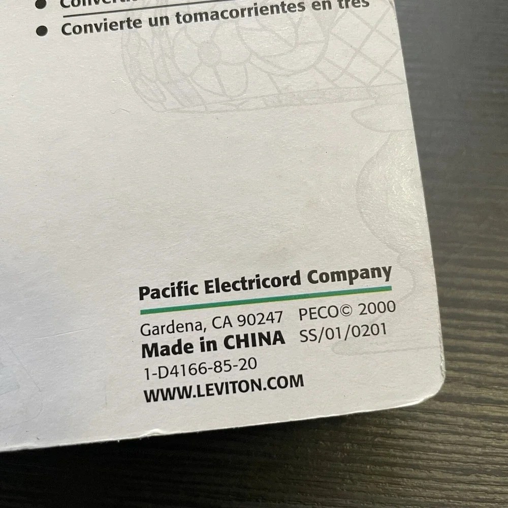 Leviton Triplex Swivel Receptacle Outlet Adapter 15A A-1609-1C-WH#️⃣Z08-0914